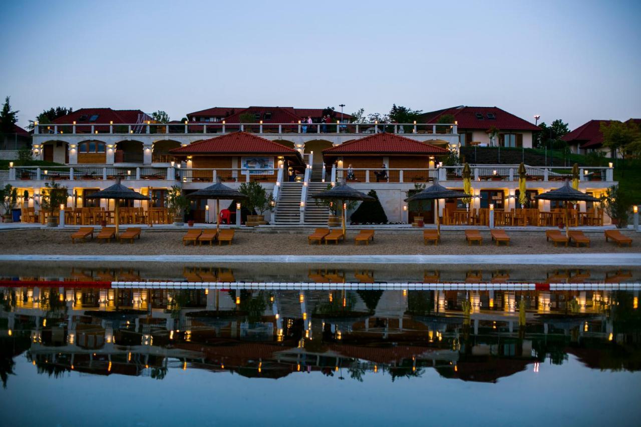 Egri Korona Borhaz Es Wellness Hotel Demjen Exterior photo